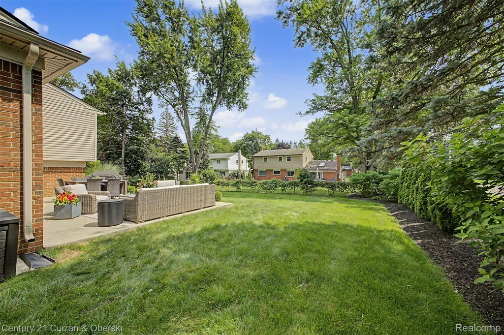 42299 Sunnydale Lane Northville Township MI 48168