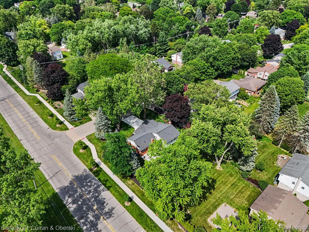 42299 Sunnydale Lane Northville Township MI 48168