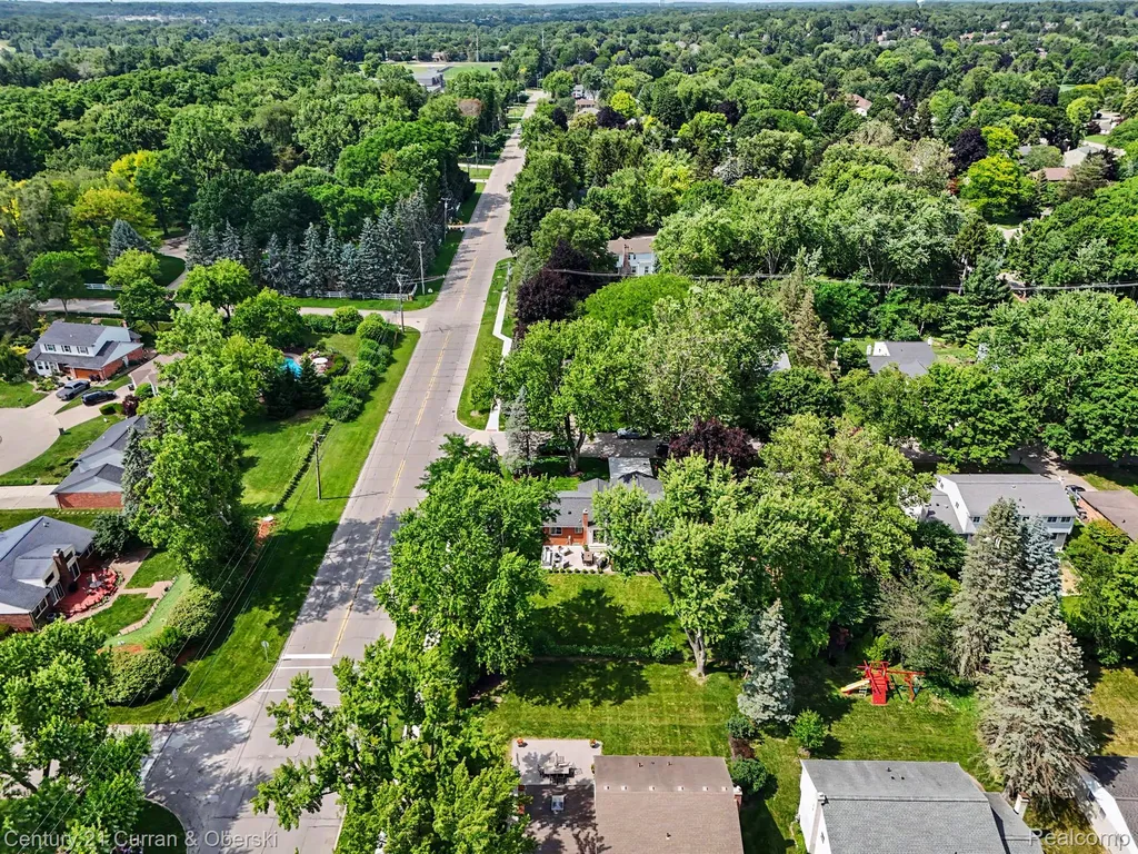 42299 Sunnydale Lane Northville Township MI 48168