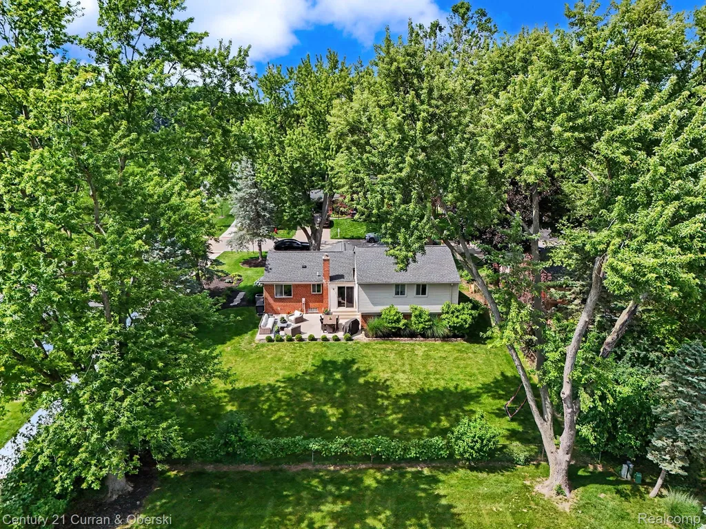 42299 Sunnydale Lane Northville Township MI 48168