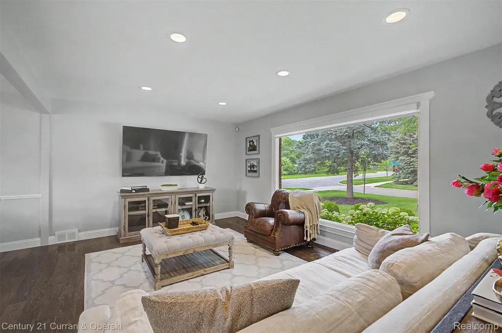 42299 Sunnydale Lane Northville Township MI 48168