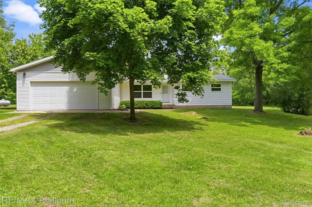8370 W Rolston Road Argentine Township MI 48451