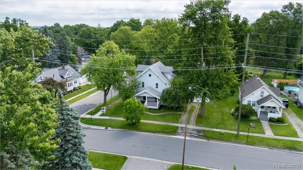 438 N Bailey Street Romeo Village MI 48065