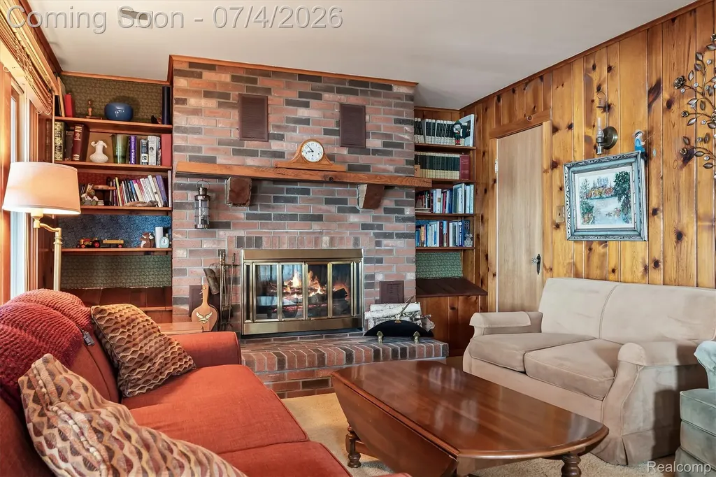 93 Danforth Street White Lake Charter Township MI 48386