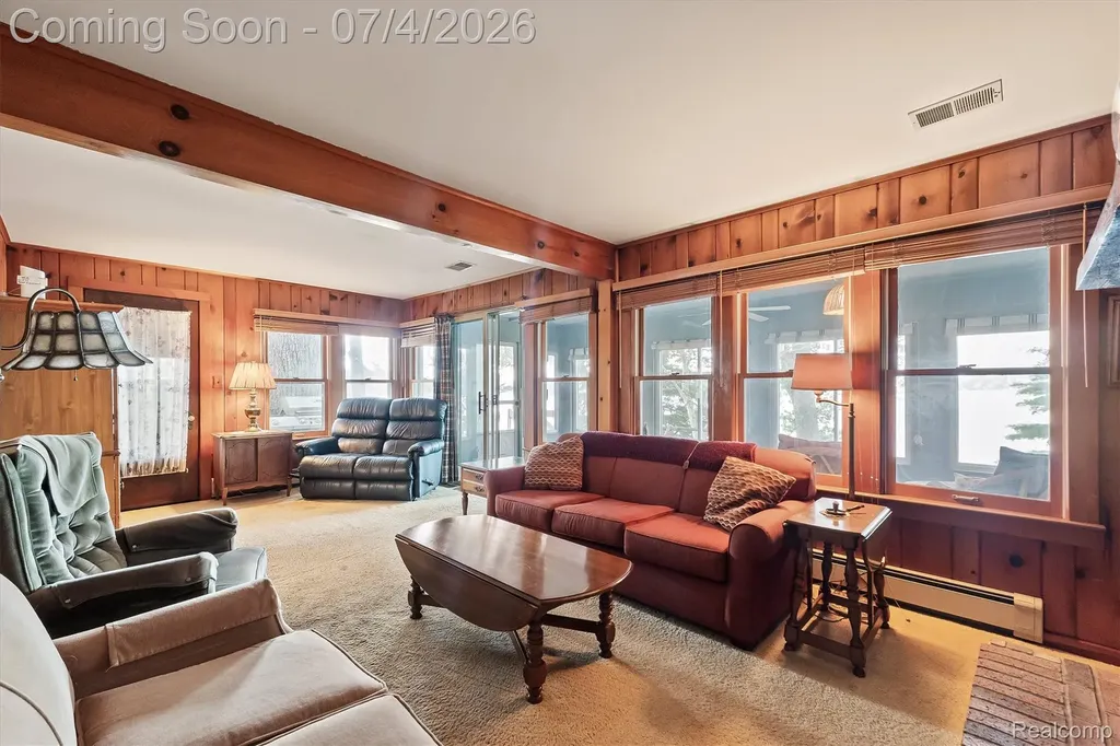 93 Danforth Street White Lake Charter Township MI 48386