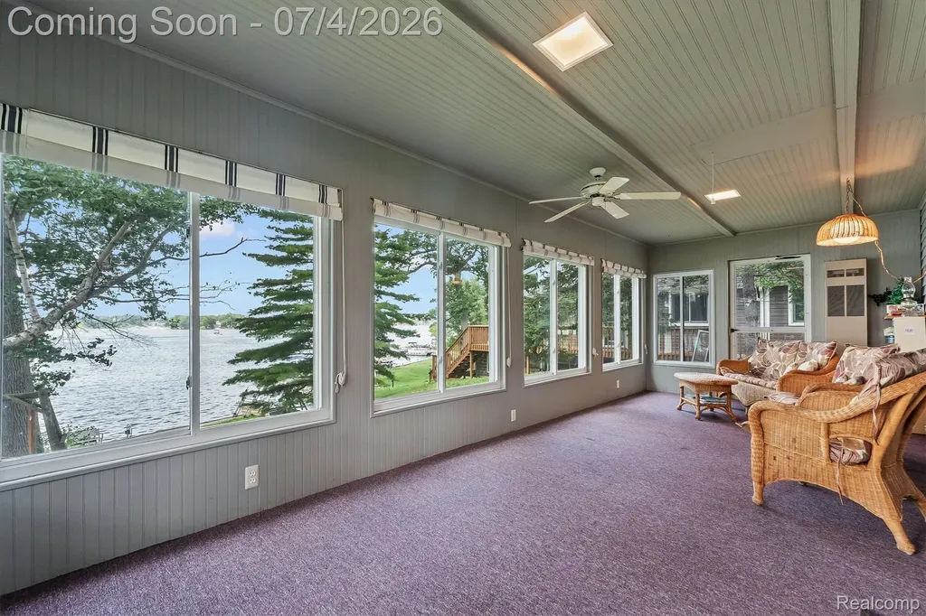 93 Danforth Street White Lake Charter Township MI 48386