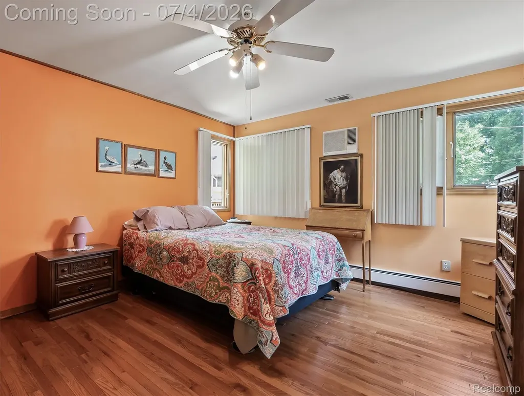 93 Danforth Street White Lake Charter Township MI 48386