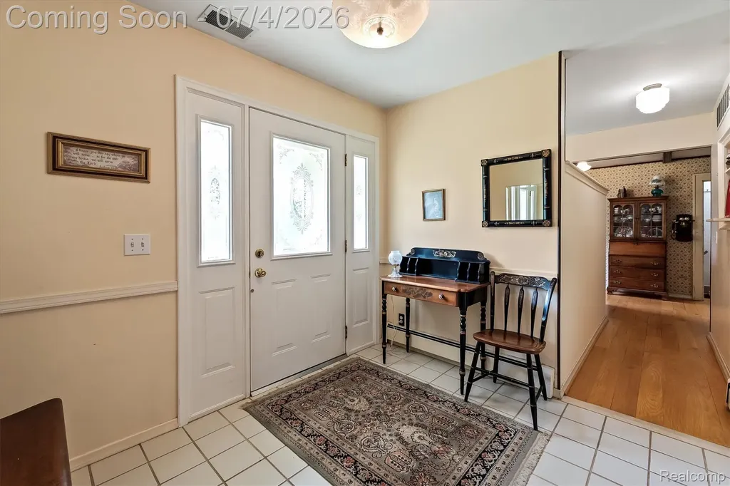 93 Danforth Street White Lake Charter Township MI 48386