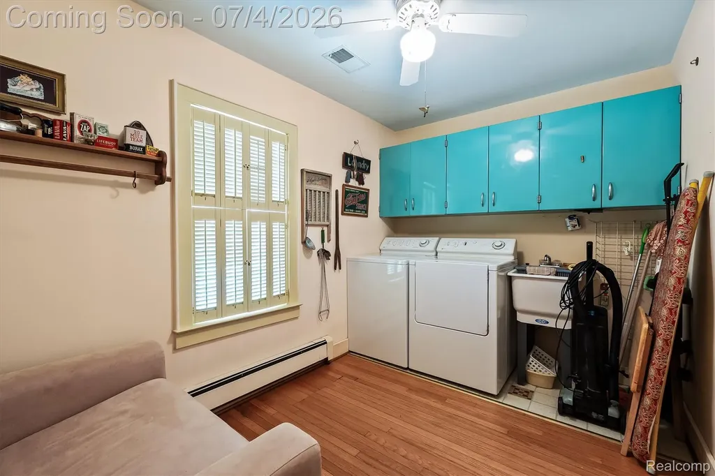 93 Danforth Street White Lake Charter Township MI 48386