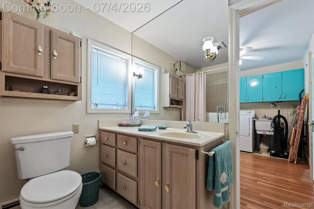93 Danforth Street White Lake Charter Township MI 48386