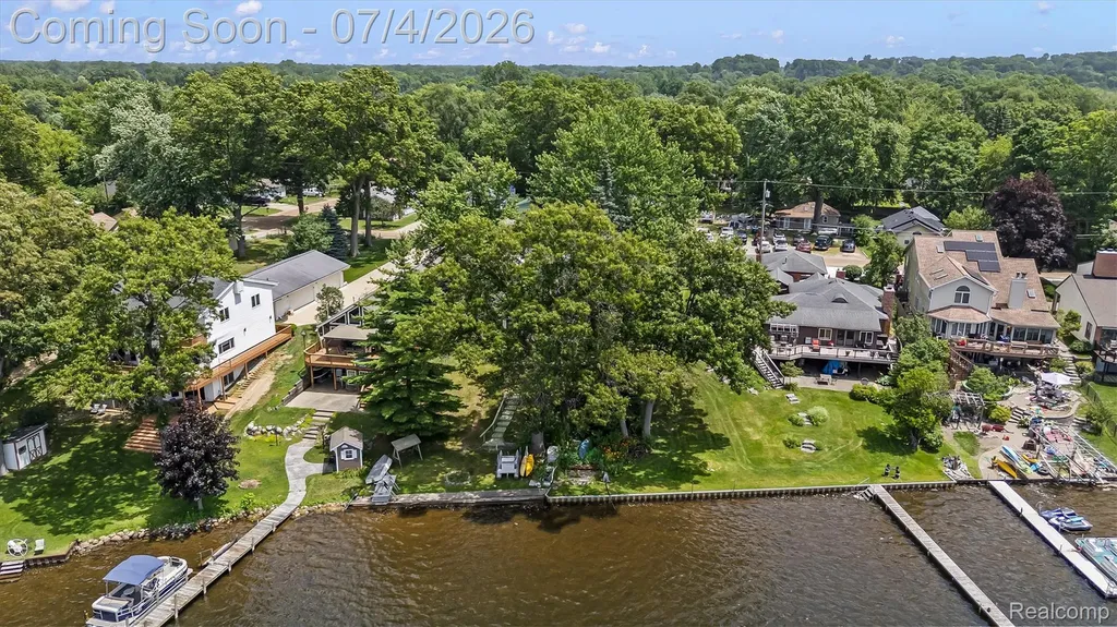 93 Danforth Street White Lake Charter Township MI 48386