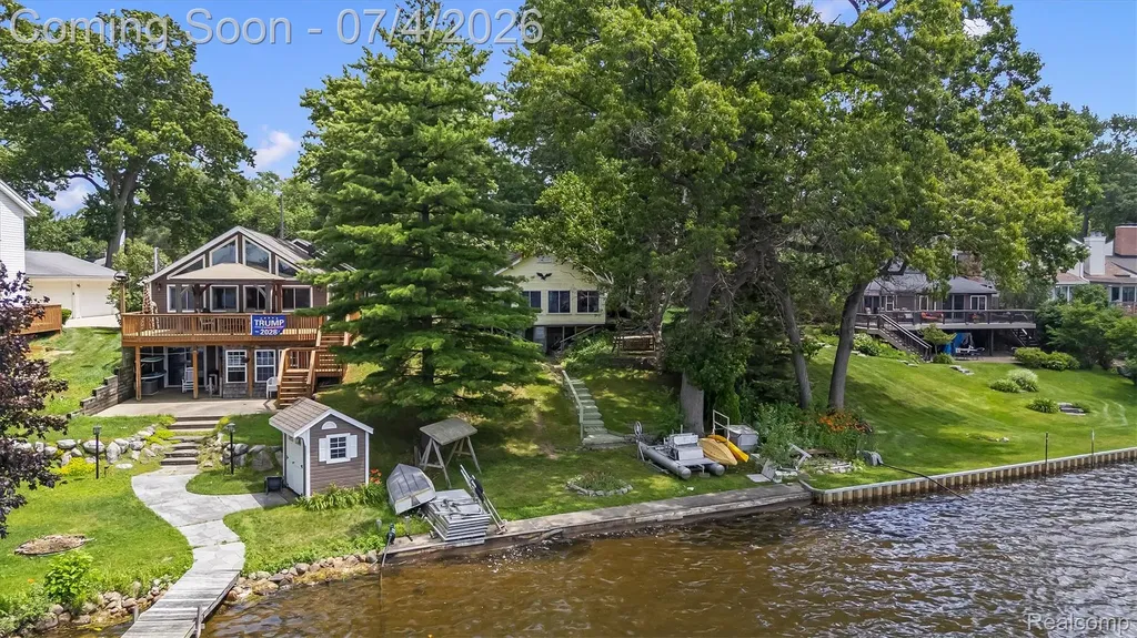 93 Danforth Street White Lake Charter Township MI 48386
