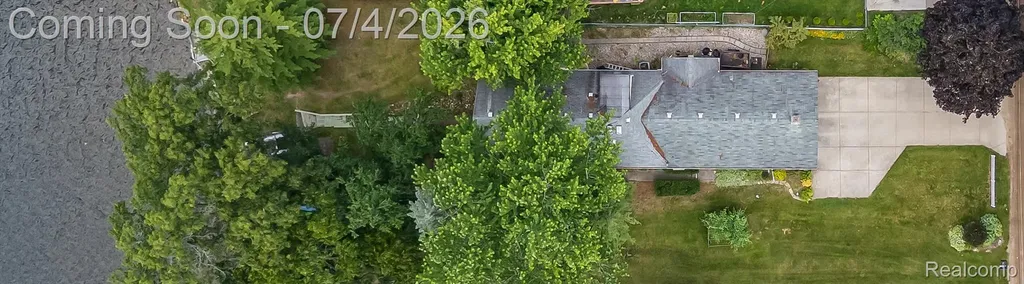 93 Danforth Street White Lake Charter Township MI 48386