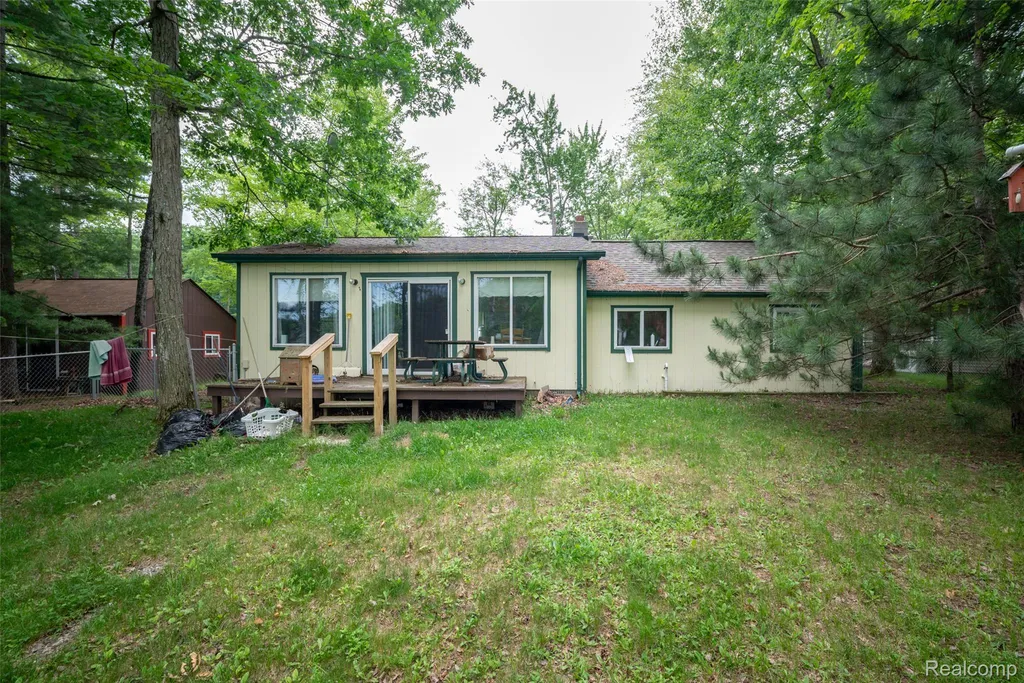 3392 Columbia Drive Foster Township MI 48661