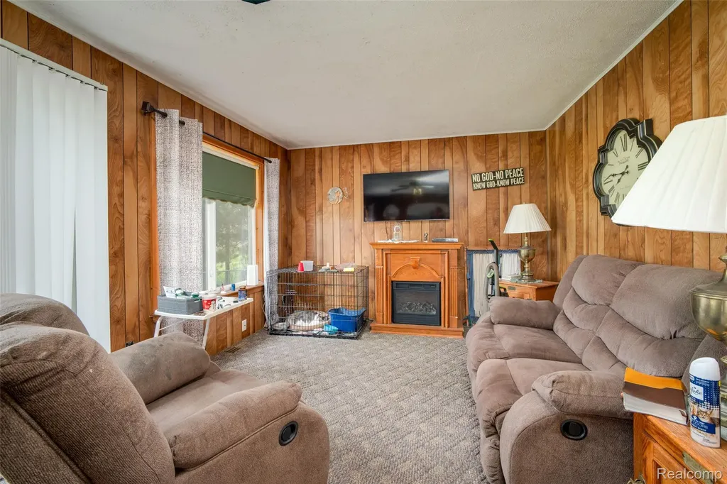 3392 Columbia Drive Foster Township MI 48661