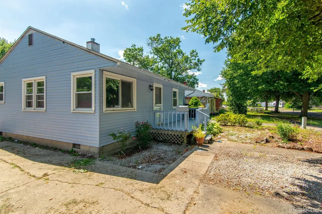 3418 Marmion Avenue Flint City MI 48506