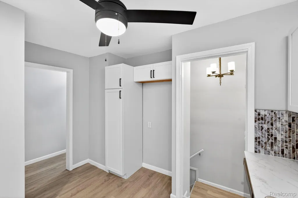 18827 Woodside Street Harper Woods City MI 48225