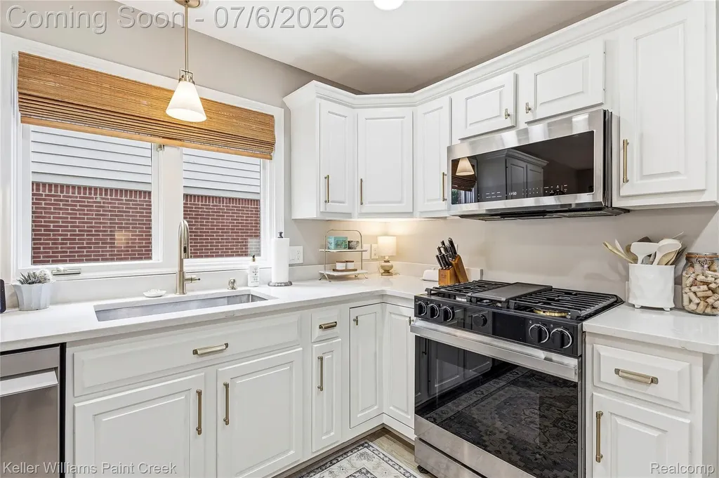 57558 Suffield Drive Washington Township MI 48094