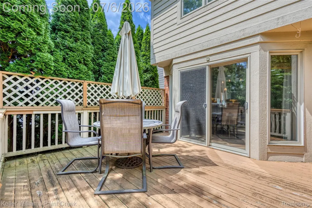 57558 Suffield Drive Washington Township MI 48094