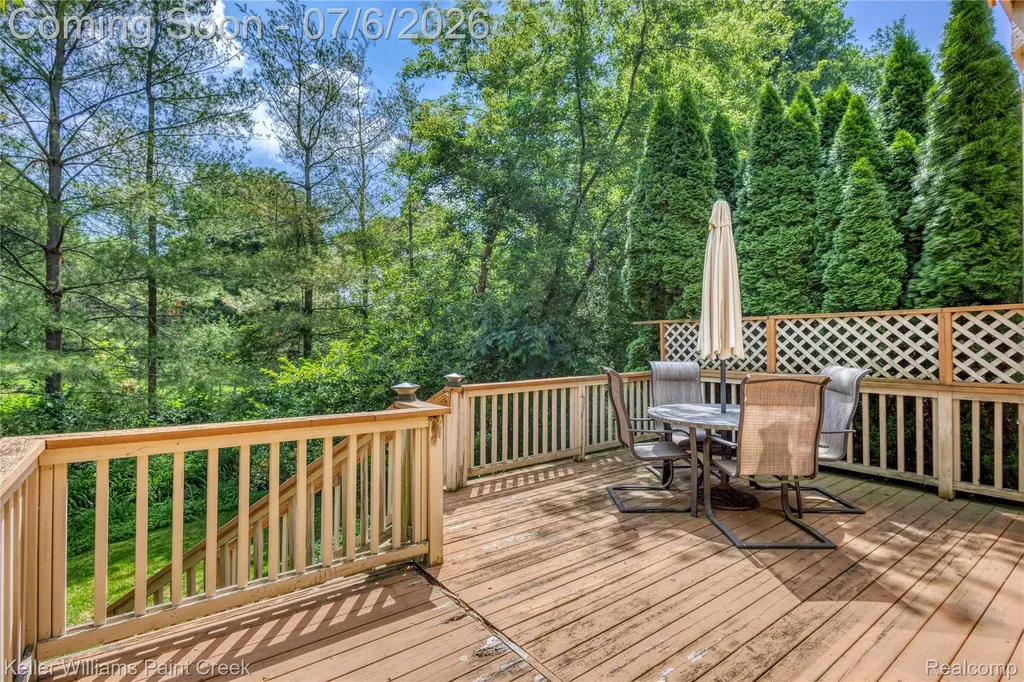 57558 Suffield Drive Washington Township MI 48094