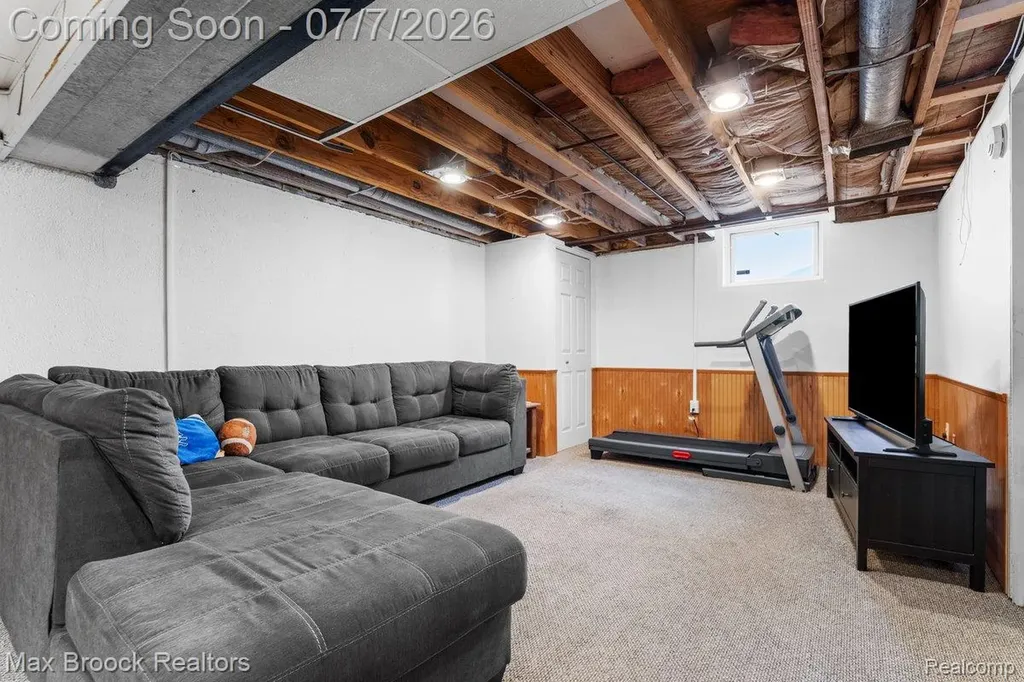 45361 Indian Creek Drive Canton Charter Township MI 48187