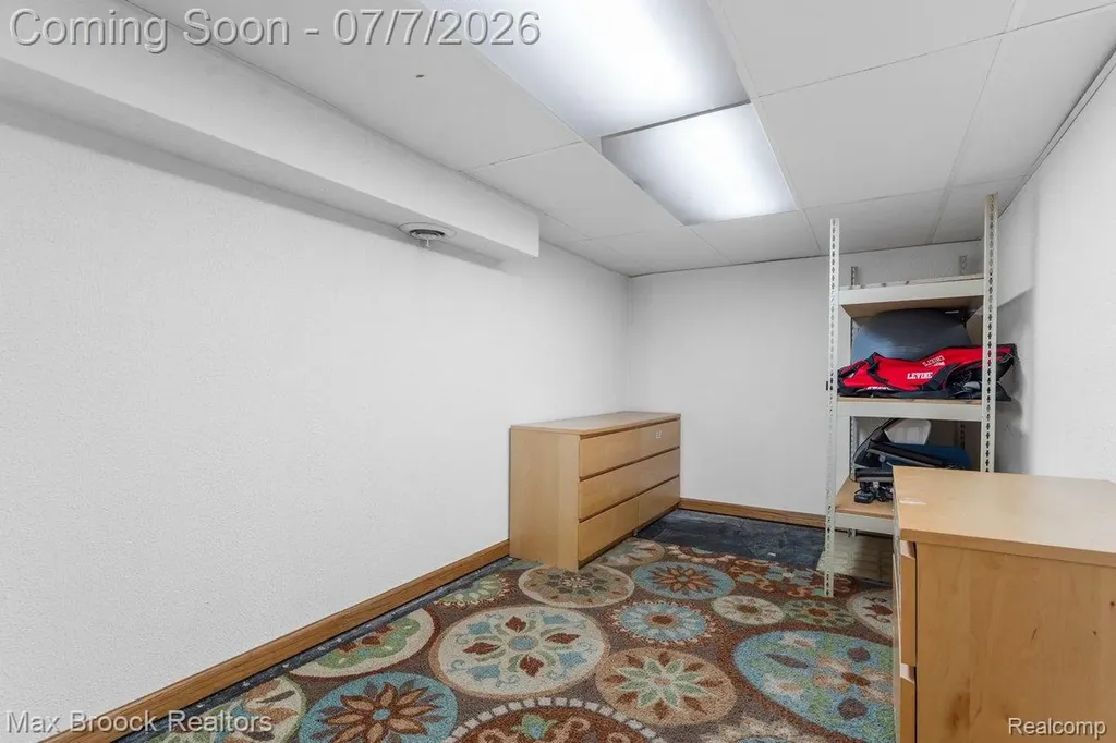 45361 Indian Creek Drive Canton Charter Township MI 48187