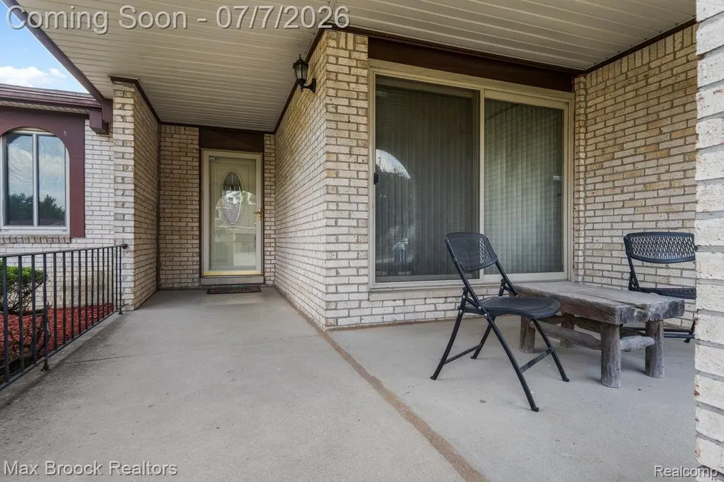 45361 Indian Creek Drive Canton Charter Township MI 48187