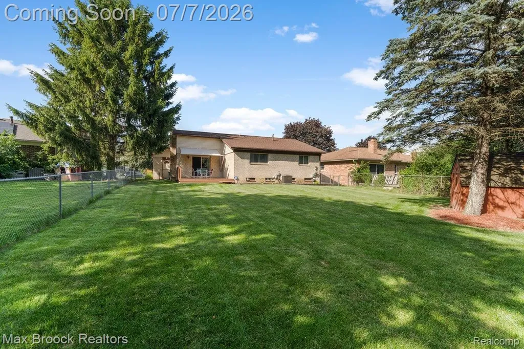 45361 Indian Creek Drive Canton Charter Township MI 48187