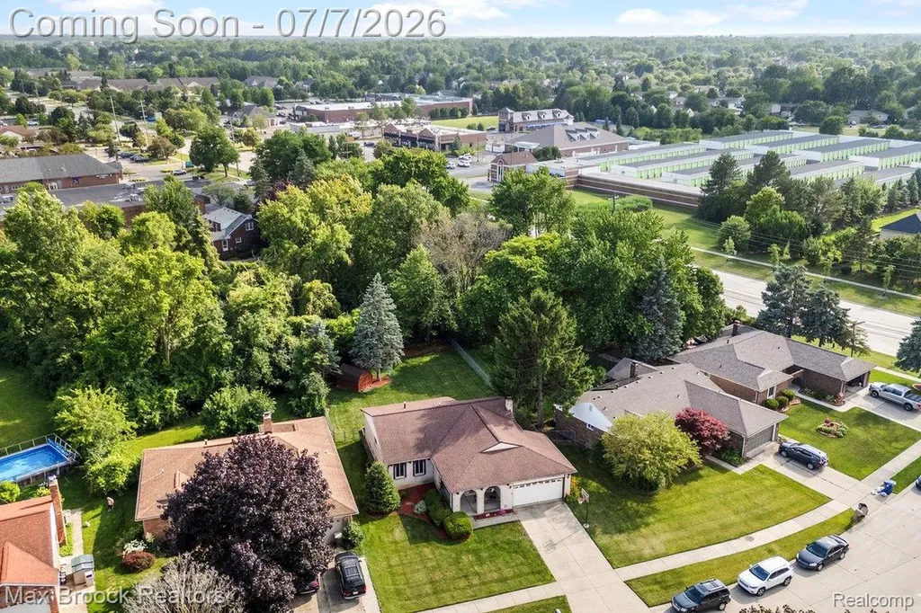 45361 Indian Creek Drive Canton Charter Township MI 48187