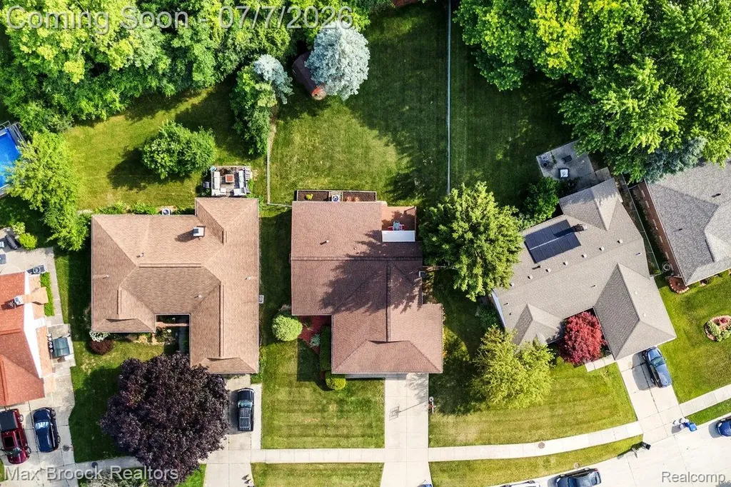 45361 Indian Creek Drive Canton Charter Township MI 48187