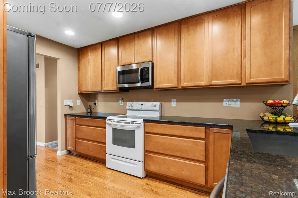 45361 Indian Creek Drive Canton Charter Township MI 48187