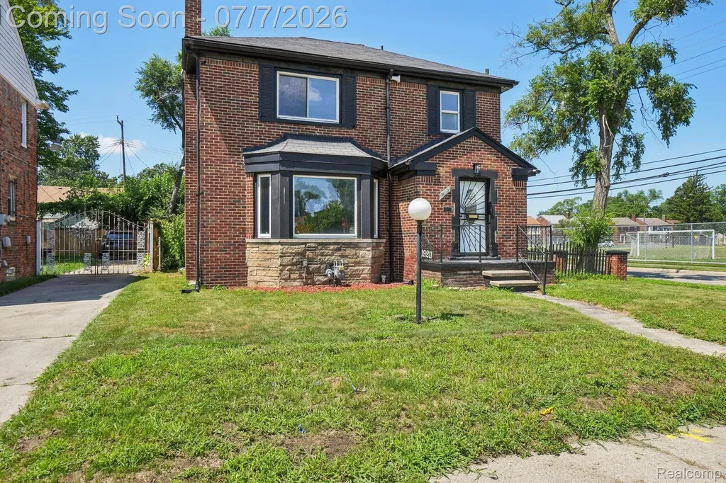 19211 Birwood Street Detroit City MI 48221