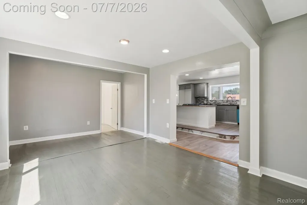 19211 Birwood Street Detroit City MI 48221