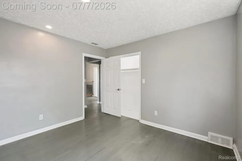 19211 Birwood Street Detroit City MI 48221