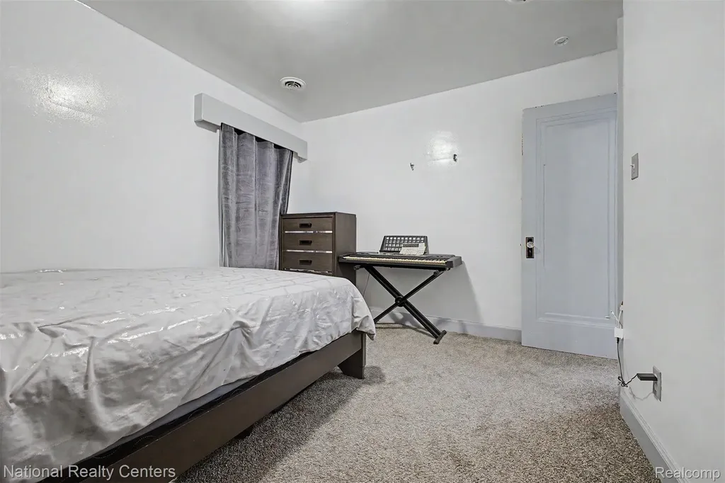 6348 Coleman Street Dearborn City MI 48126