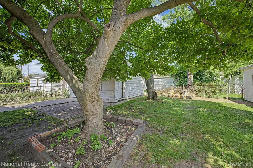 6348 Coleman Street Dearborn City MI 48126