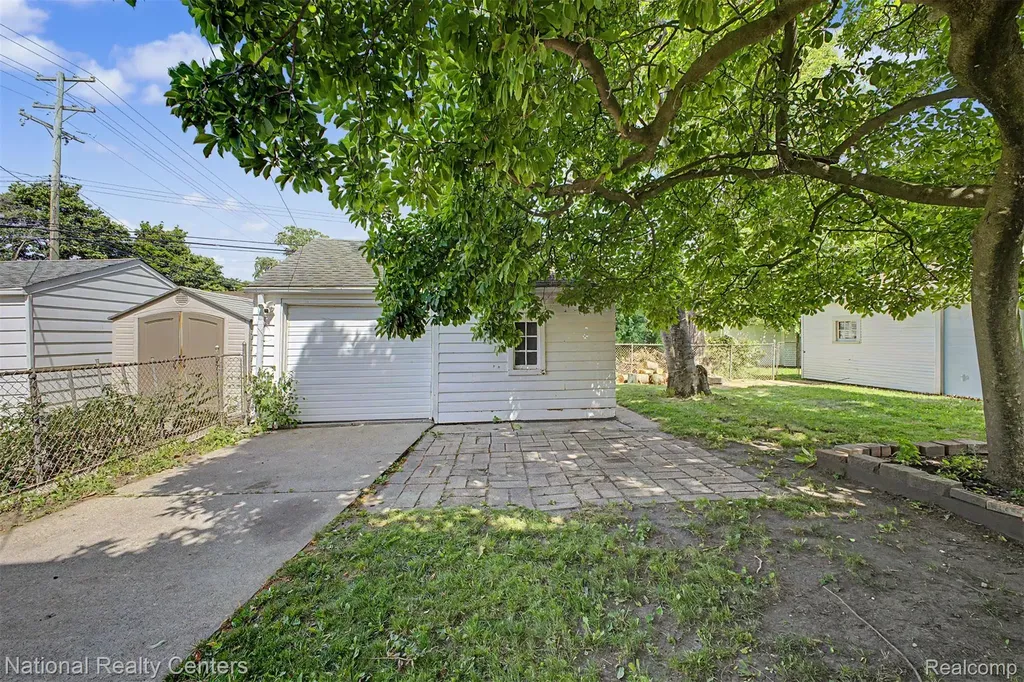 6348 Coleman Street Dearborn City MI 48126