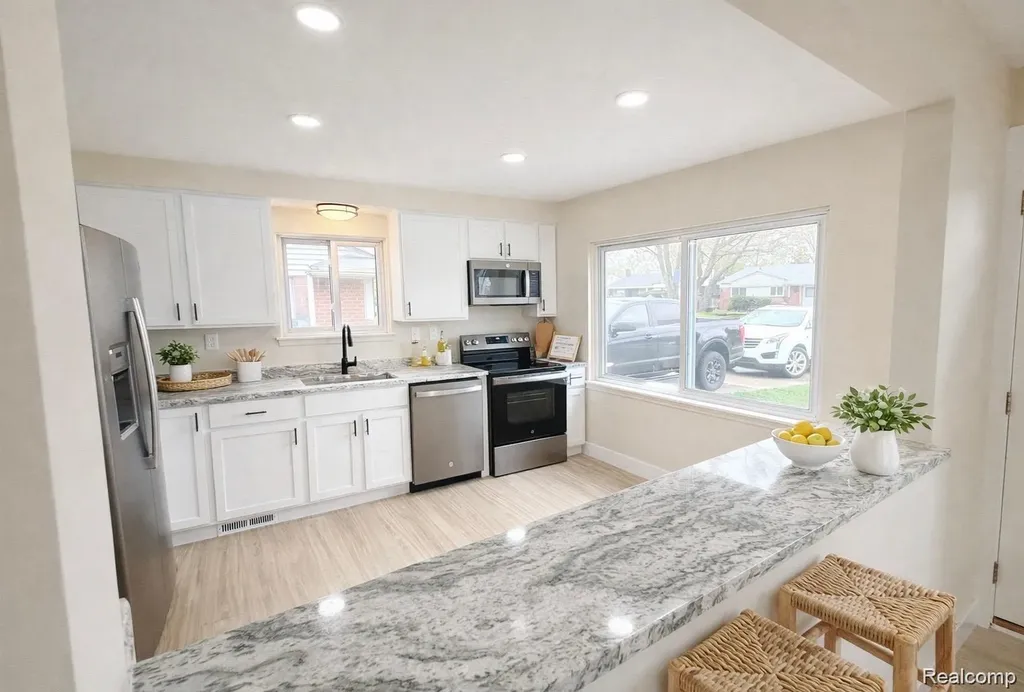 30731 Steinhauer Street Westland City MI 48186
