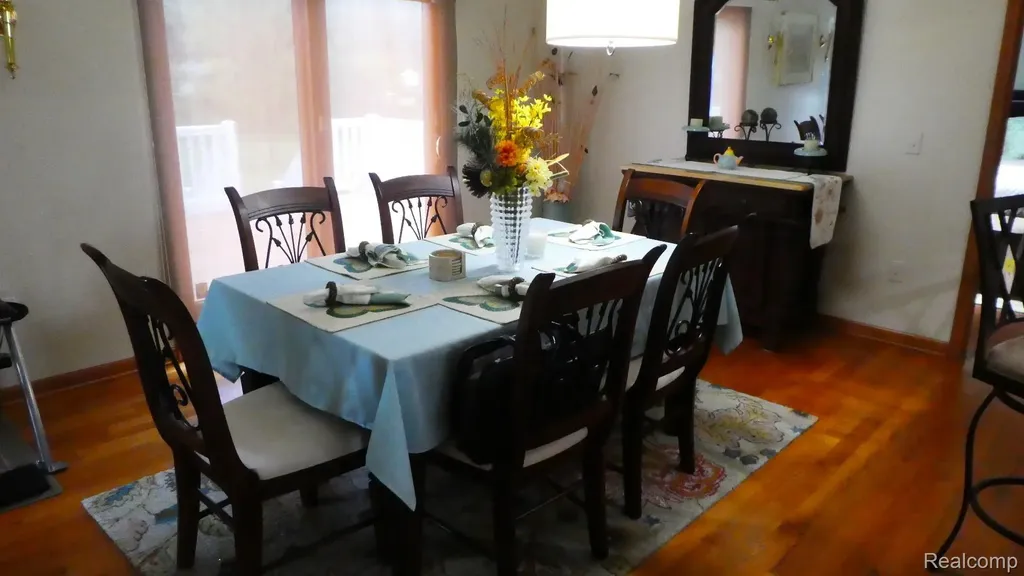 8051 Prestonwood Court Flushing Charter Township MI 48433