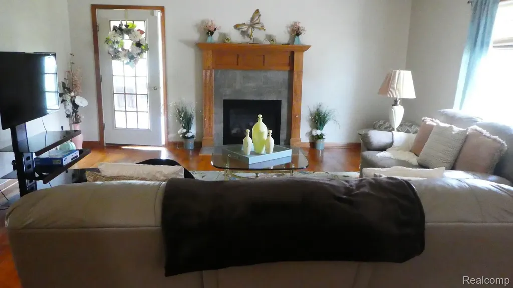 8051 Prestonwood Court Flushing Charter Township MI 48433