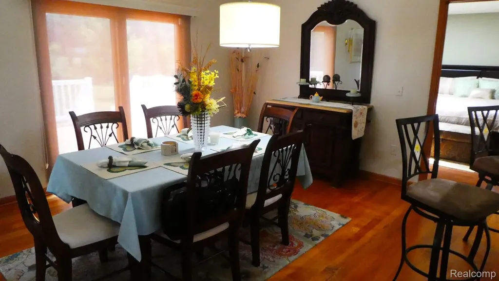 8051 Prestonwood Court Flushing Charter Township MI 48433