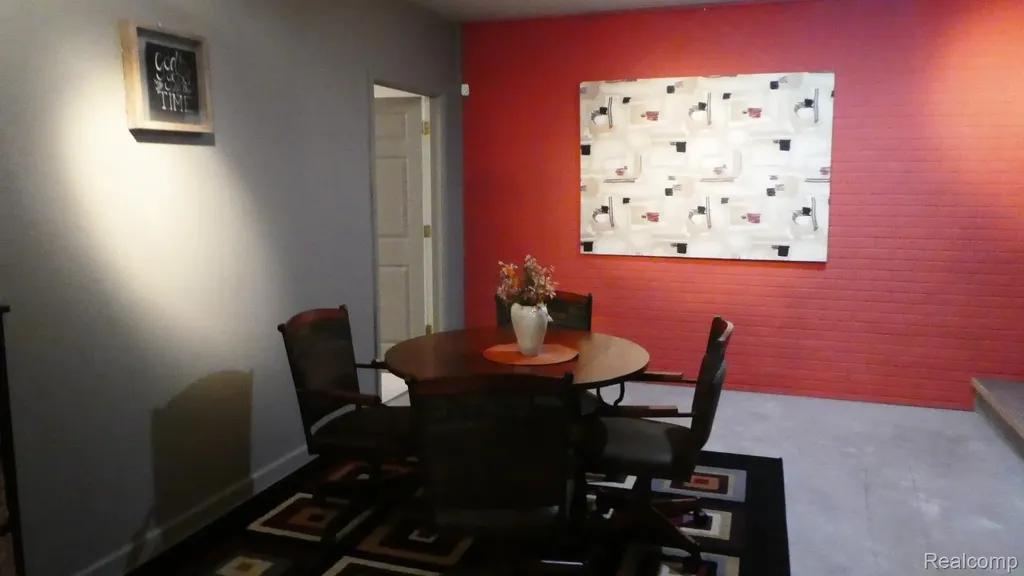 8051 Prestonwood Court Flushing Charter Township MI 48433