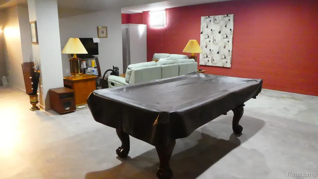 8051 Prestonwood Court Flushing Charter Township MI 48433