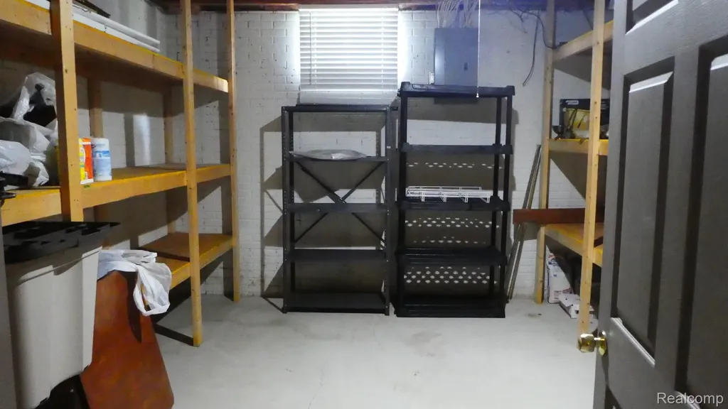 8051 Prestonwood Court Flushing Charter Township MI 48433