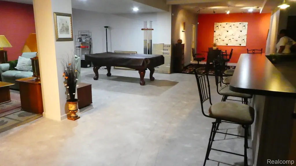 8051 Prestonwood Court Flushing Charter Township MI 48433