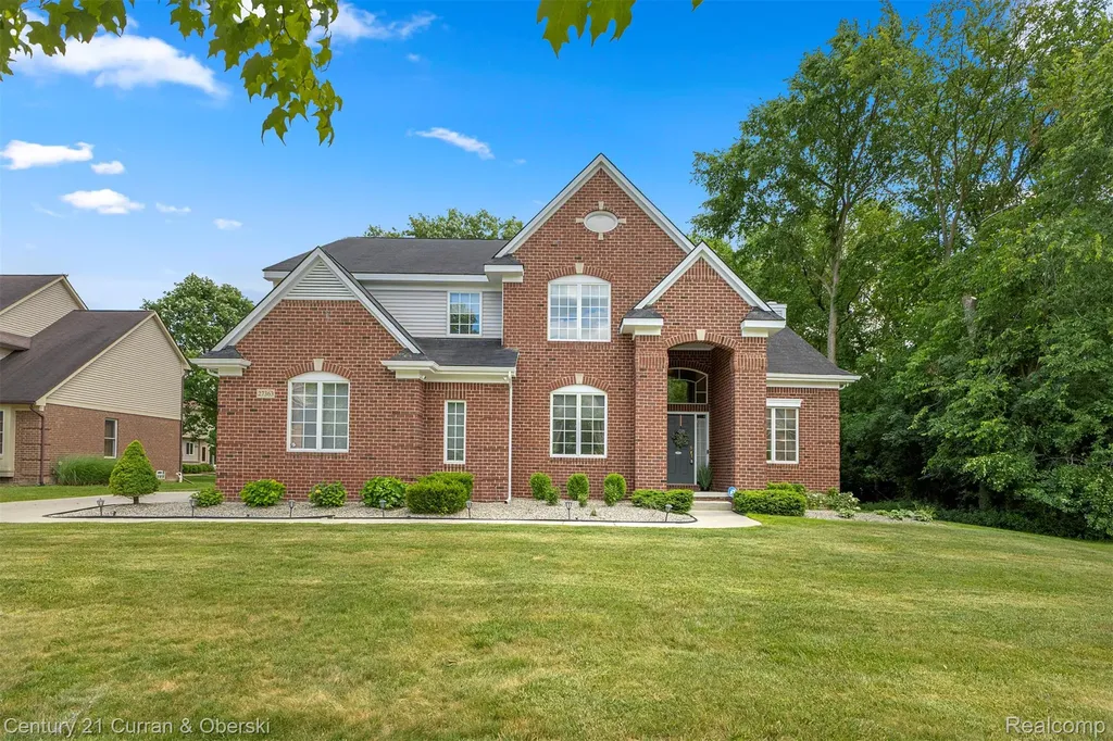 27363 Oxford Drive Southfield City MI 48033