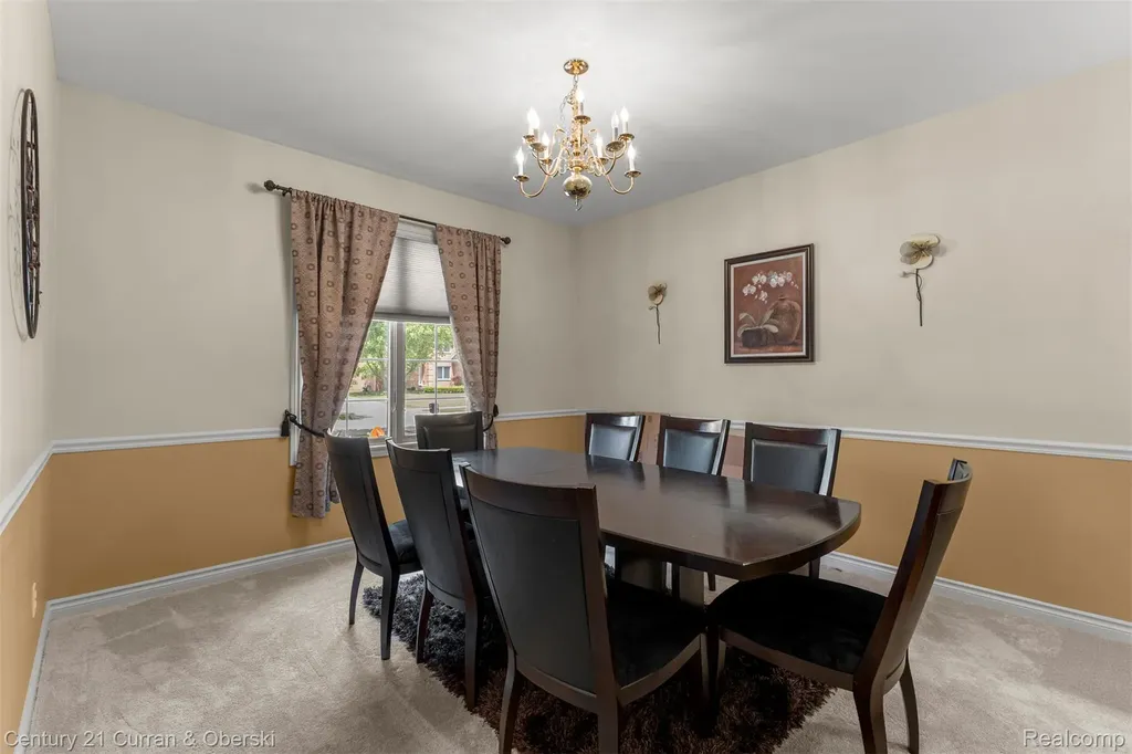 27363 Oxford Drive Southfield City MI 48033