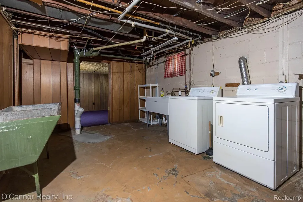 1303 15th Street Port Huron City MI 48060