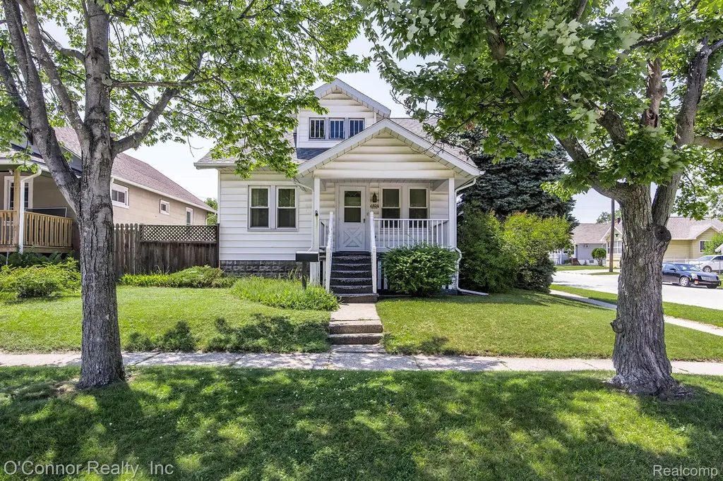 1303 15th Street Port Huron City MI 48060