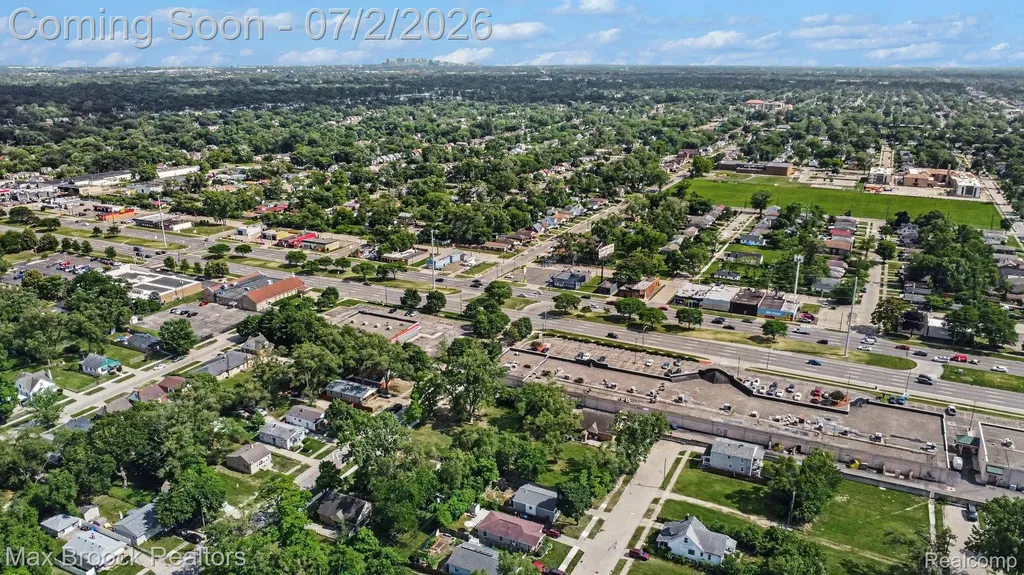 20792 Parkside Boulevard Royal Oak Charter Township MI 48220
